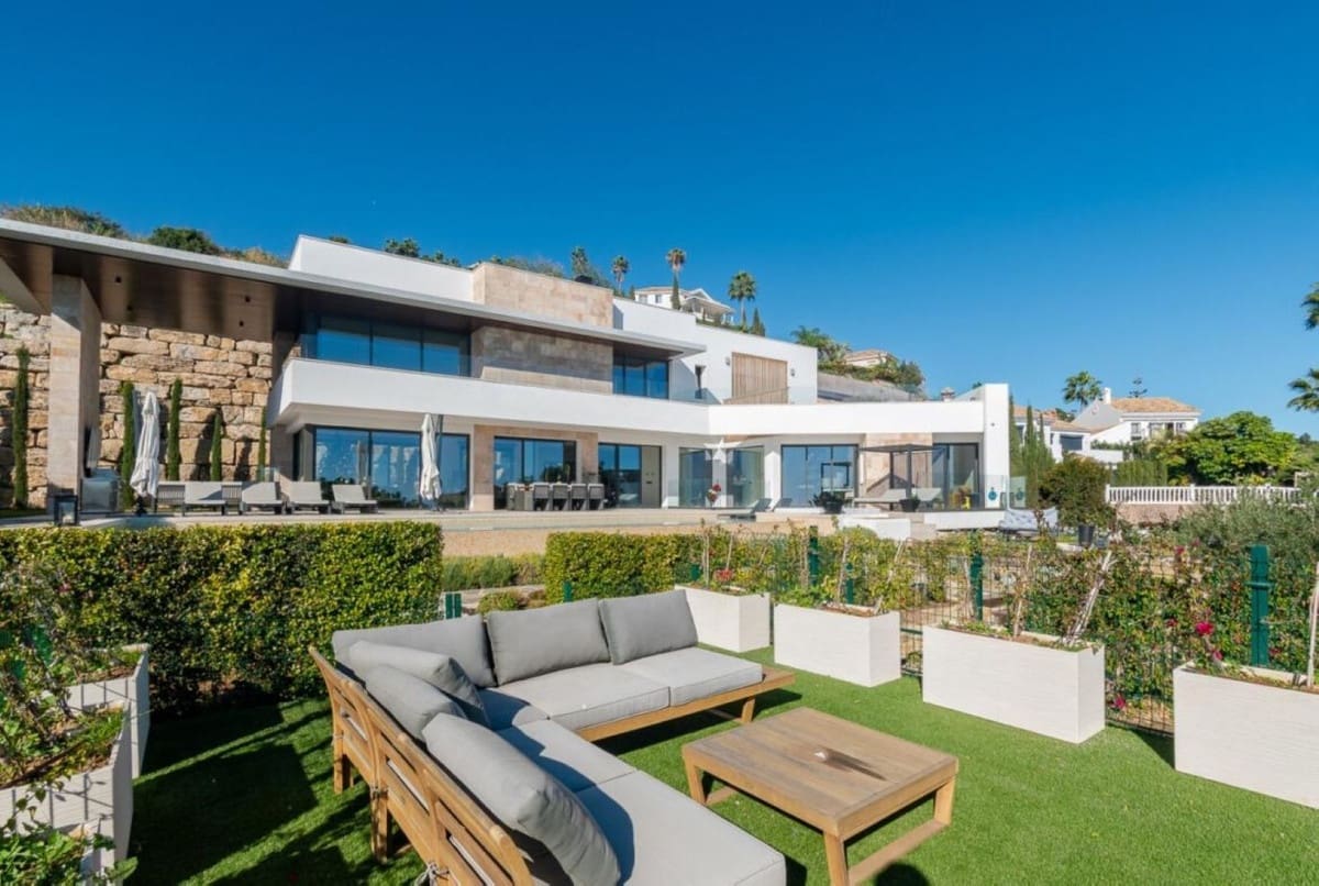 4 sypialnia Willa na sprzedaż w Los Arqueros z basenem garażem - 3 995 000 € (Ref: 10079021)