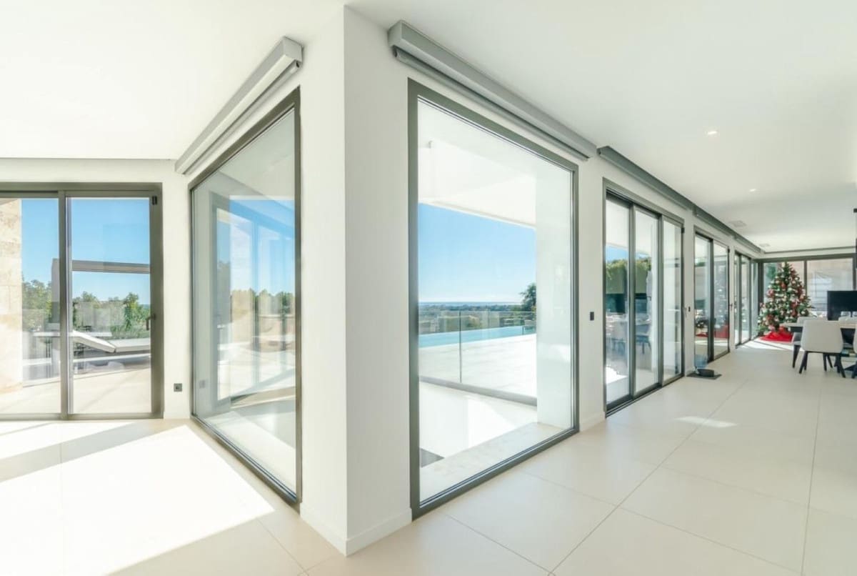 4 sypialnia Willa na sprzedaż w Los Arqueros z basenem garażem - 3 995 000 € (Ref: 10079021)