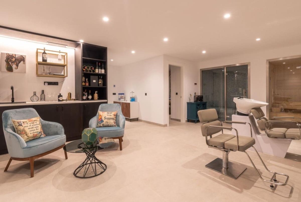 4 sypialnia Willa na sprzedaż w Los Arqueros z basenem garażem - 3 995 000 € (Ref: 10079021)