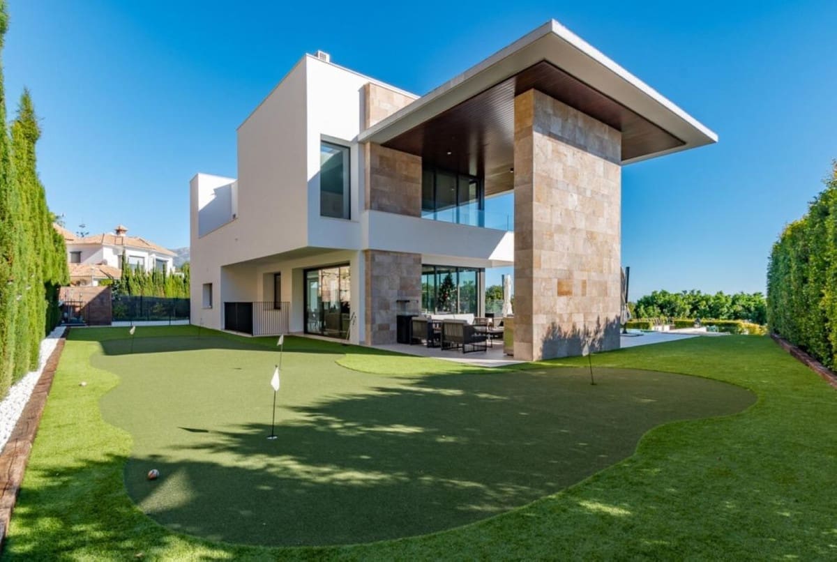 4 sypialnia Willa na sprzedaż w Los Arqueros z basenem garażem - 3 995 000 € (Ref: 10079021)