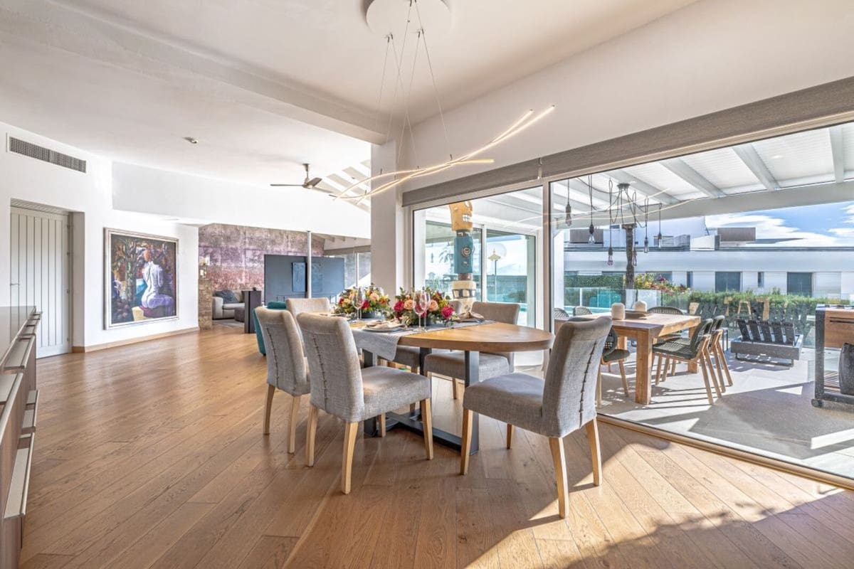 5 Zimmer Villa zu verkaufen in Las Chapas mit Pool Garage - 2.495.000 € (Ref: 10079023)