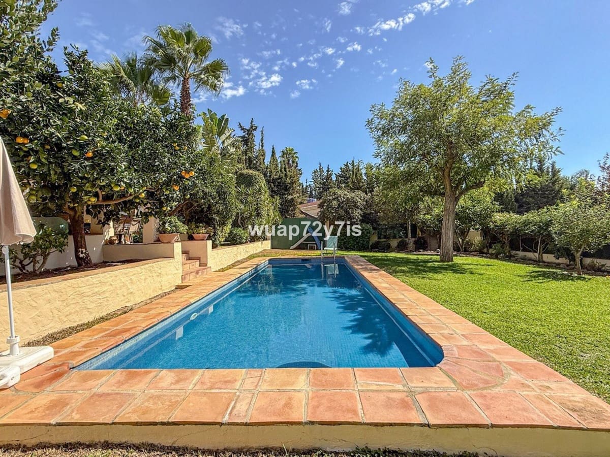 2 quarto Moradia para venda em Marbella com piscina - 2 250 000 € (Ref: 10079024)