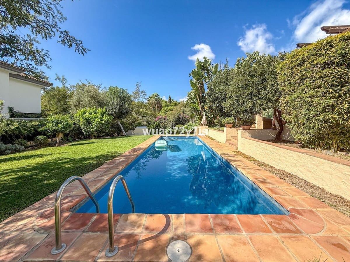 2 quarto Moradia para venda em Marbella com piscina - 2 250 000 € (Ref: 10079024)
