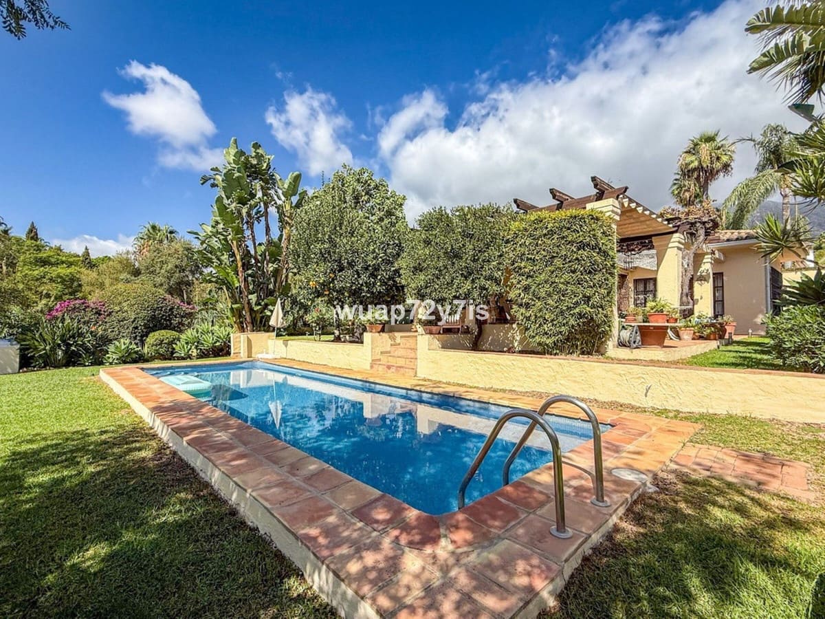 2 quarto Moradia para venda em Marbella com piscina - 2 250 000 € (Ref: 10079024)