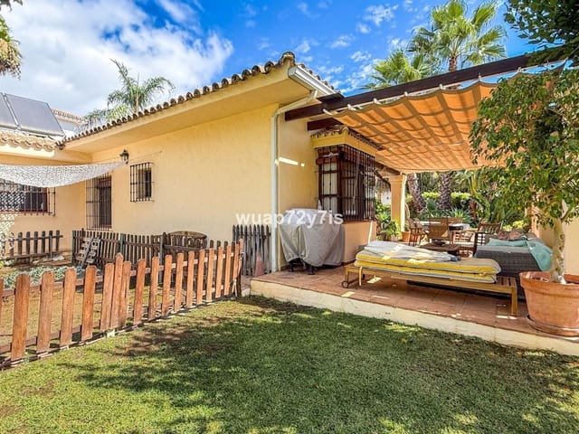 Chalet de 2 habitaciones en Marbella en venta con piscina - 2.250.000 € (Ref: 10079024)