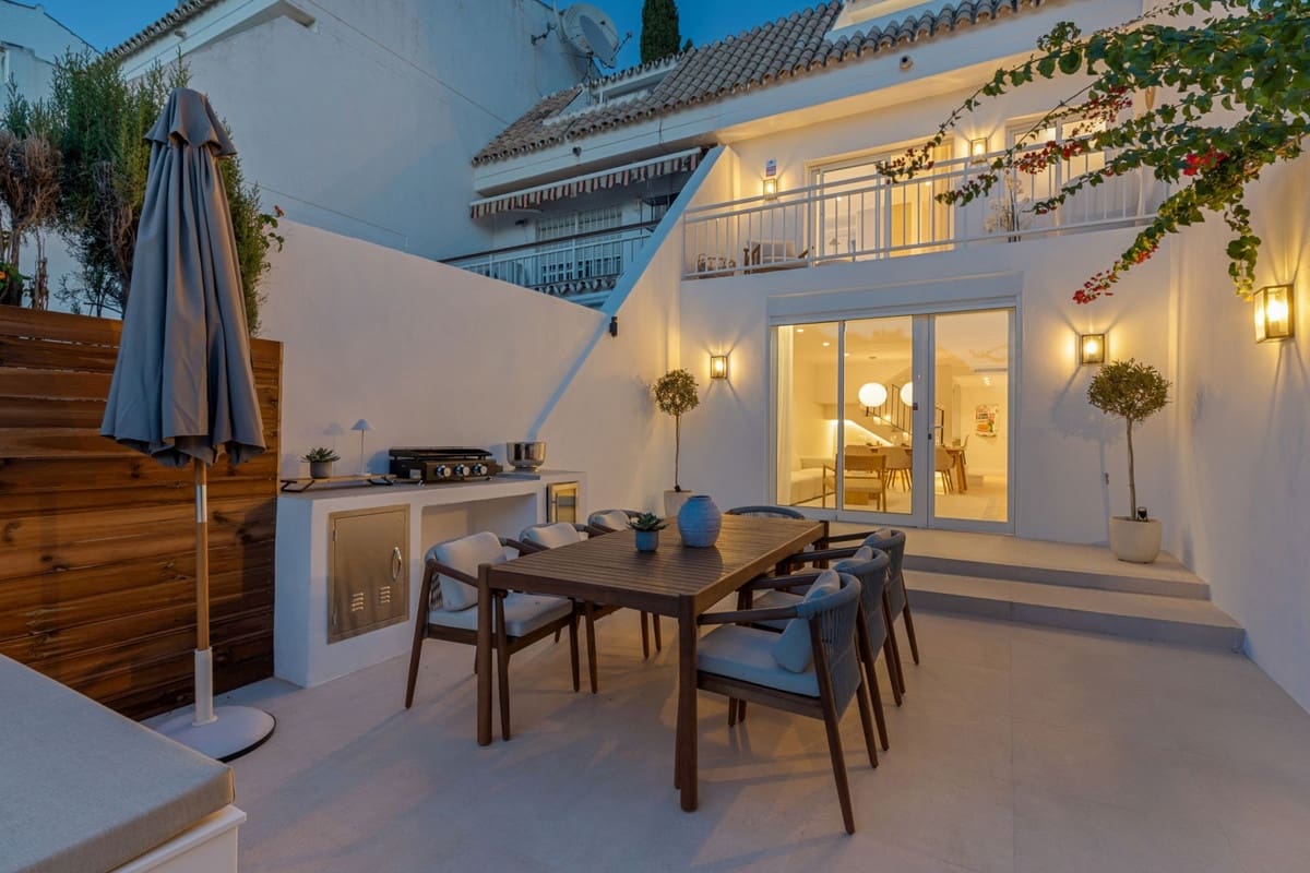 Casa de 4 habitaciones en Marbella en venta con piscina garaje - 1.099.000 € (Ref: 10079028)