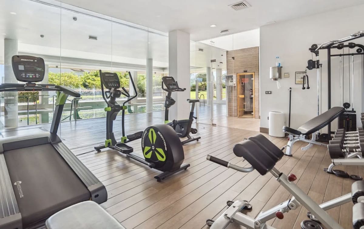3 Zimmer Apartment zu verkaufen in Los Arqueros mit Pool Garage - 850.000 € (Ref: 10079029)