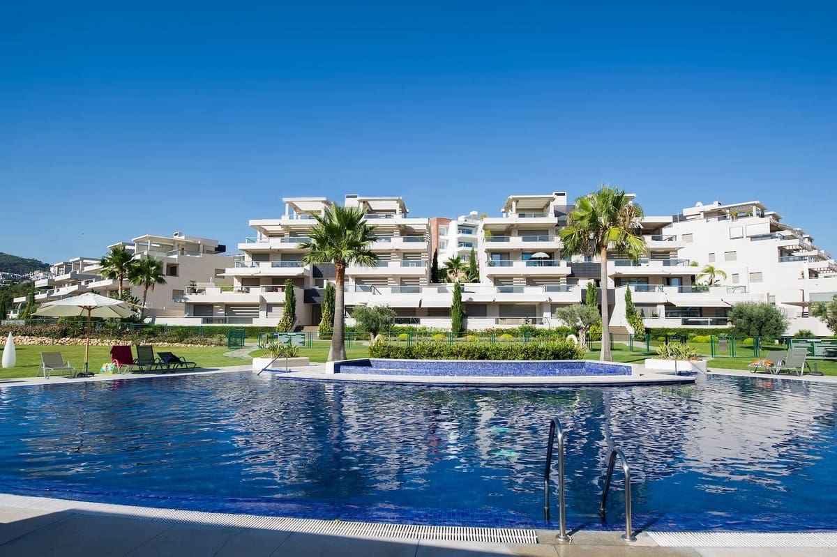 3 Zimmer Apartment zu verkaufen in Los Arqueros mit Pool Garage - 850.000 € (Ref: 10079029)