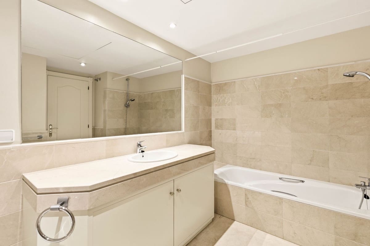 4 Zimmer Apartment zu verkaufen in Los Arqueros mit Pool Garage - 825.000 € (Ref: 10079030)