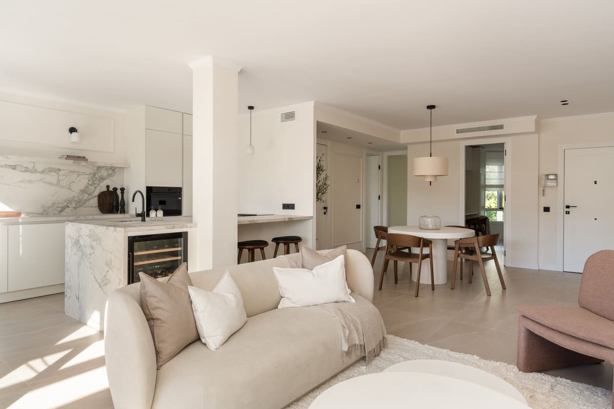3 soverom Leilighet til salgs i Los Arqueros med svømmebasseng garasje - € 825 000 (Ref: 10079031)