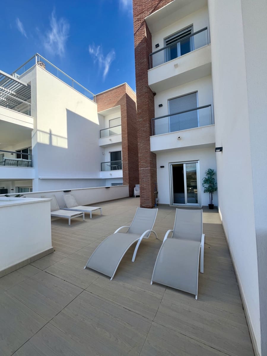 3 Zimmer Apartment zu verkaufen in Los Arqueros mit Pool Garage - 785.000 € (Ref: 10079032)