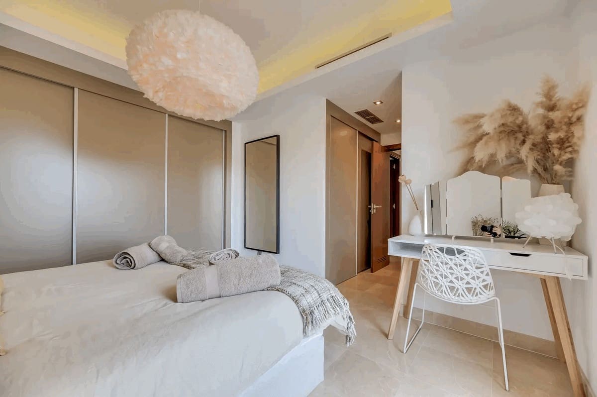 3 Zimmer Apartment zu verkaufen in Los Arqueros mit Pool Garage - 785.000 € (Ref: 10079032)