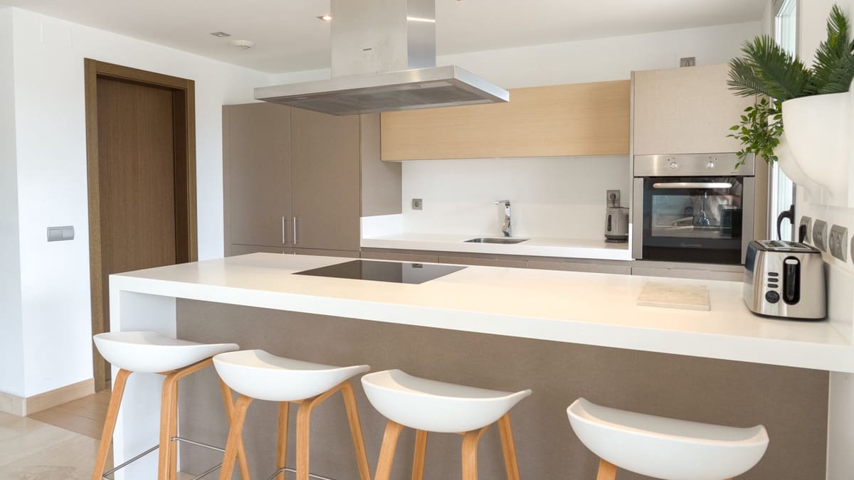 3 Zimmer Apartment zu verkaufen in Los Arqueros mit Pool Garage - 785.000 € (Ref: 10079032)