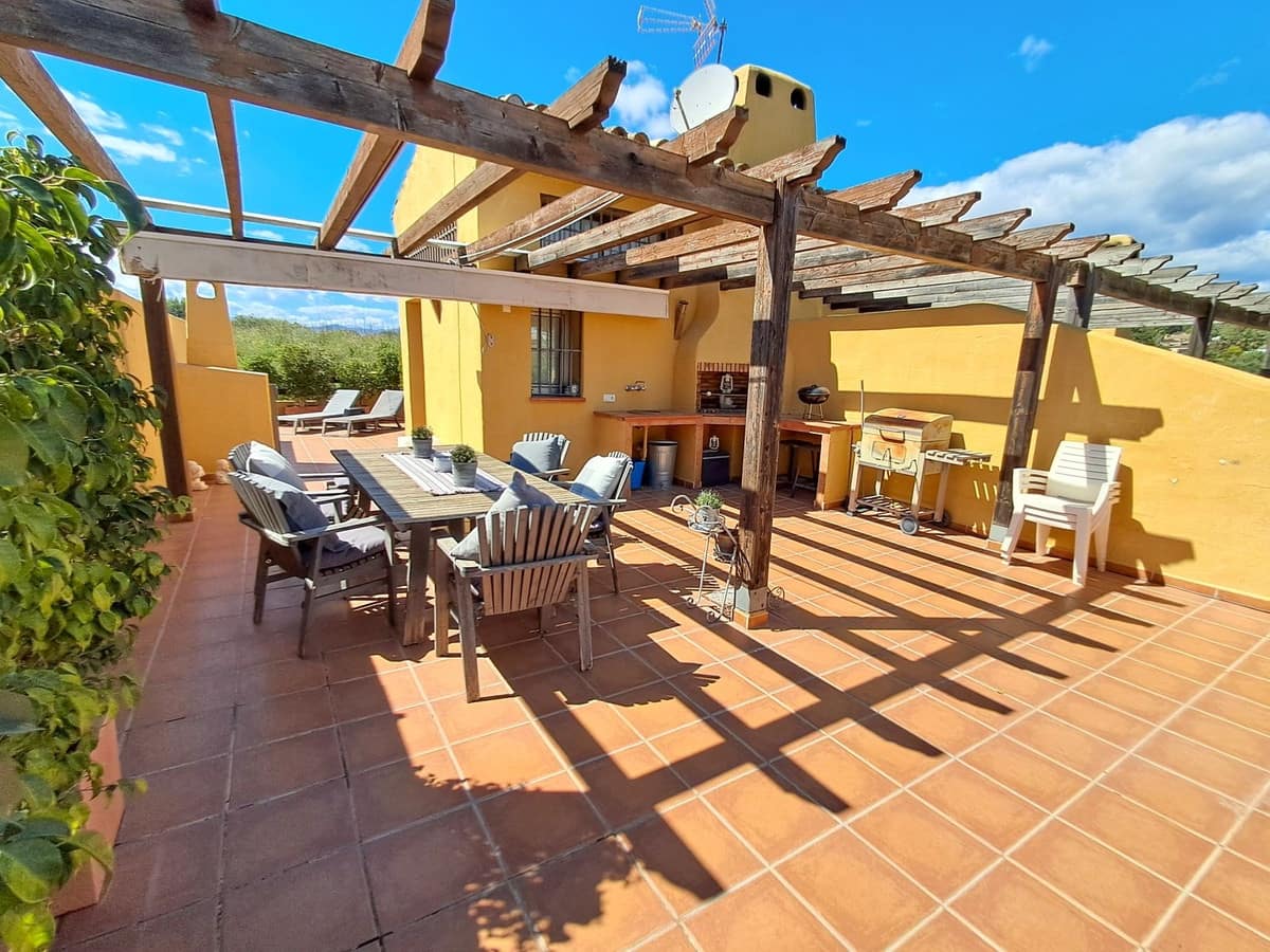 3 Zimmer Haus zu verkaufen in Marbella mit Pool Garage - 785.000 € (Ref: 10079033)