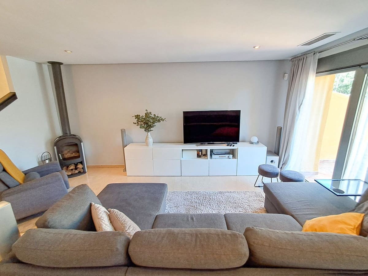 3 Zimmer Haus zu verkaufen in Marbella mit Pool Garage - 785.000 € (Ref: 10079033)
