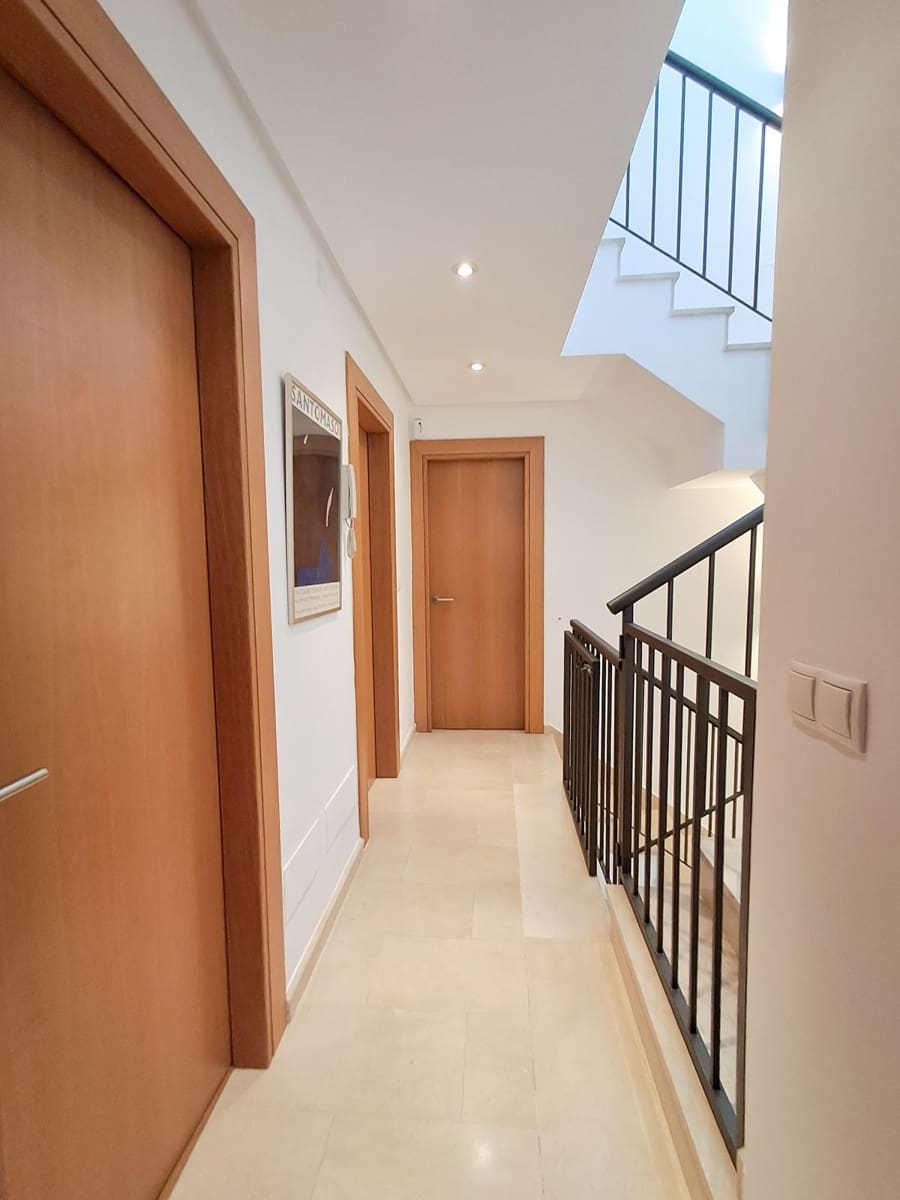 3 Zimmer Haus zu verkaufen in Marbella mit Pool Garage - 785.000 € (Ref: 10079033)