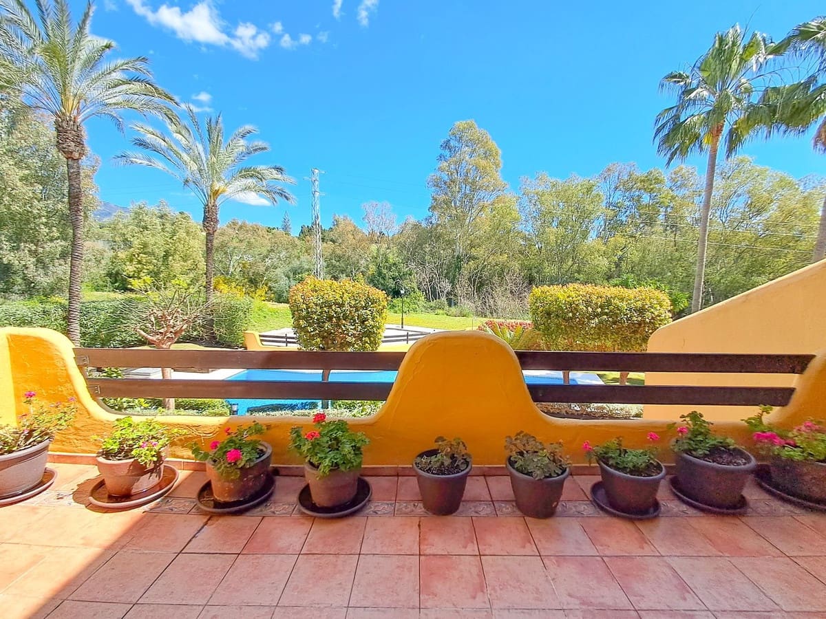 3 Zimmer Haus zu verkaufen in Marbella mit Pool Garage - 785.000 € (Ref: 10079033)