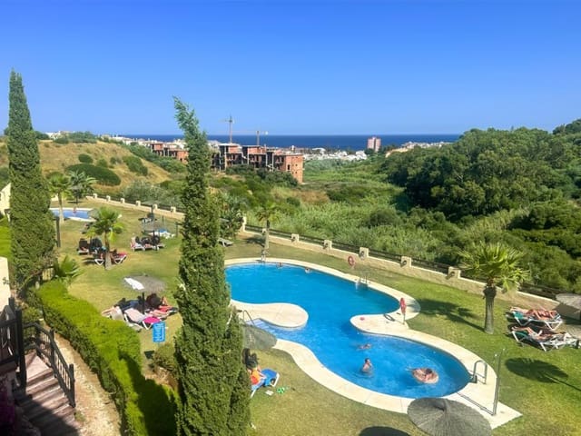 2 quarto Apartamento para venda em La Duquesa / Puerto de la Duquesa, Manilva com piscina garagem - 320 000 € (Ref: 10144919)