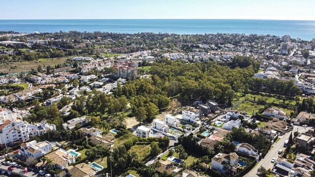 6 sypialnia Willa na sprzedaż w Nueva Atalaya, Estepona - 2 100 000 € (Ref: 7941458)