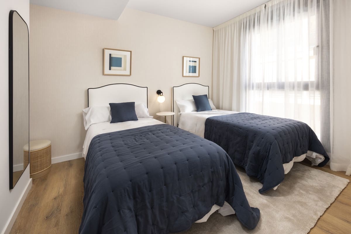 2 soveværelse Lejlighed til salg i Estepona med garage - € 549.000 (Ref: 7941555)