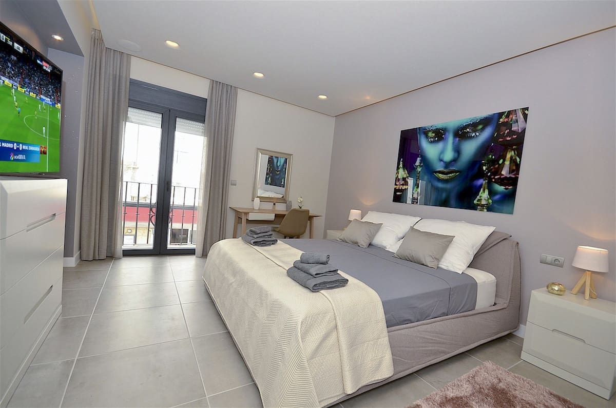Apartamento de 2 habitaciones en Puerto Banus en venta - 830.000 € (Ref: 7944195)