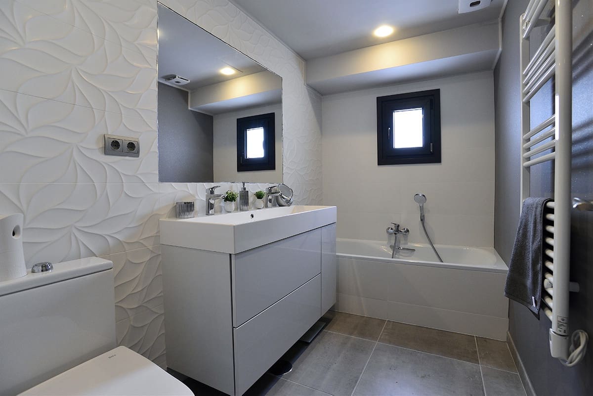 Apartamento de 2 habitaciones en Puerto Banus en venta - 830.000 € (Ref: 7944195)