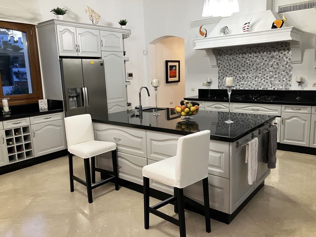 Chalet de 7 habitaciones en Sotogrande en venta con garaje - 5.200.000 € (Ref: 7944204)