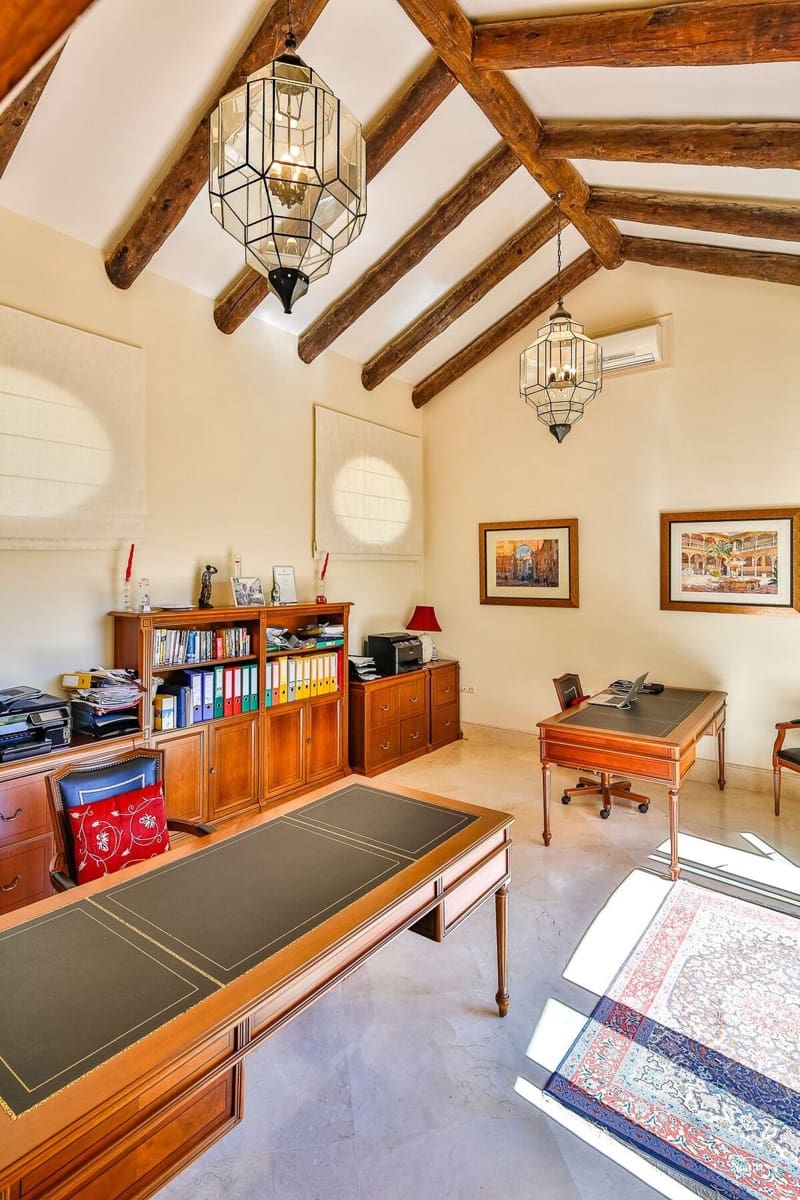 Chalet de 7 habitaciones en Sotogrande en venta con garaje - 5.200.000 € (Ref: 7944204)