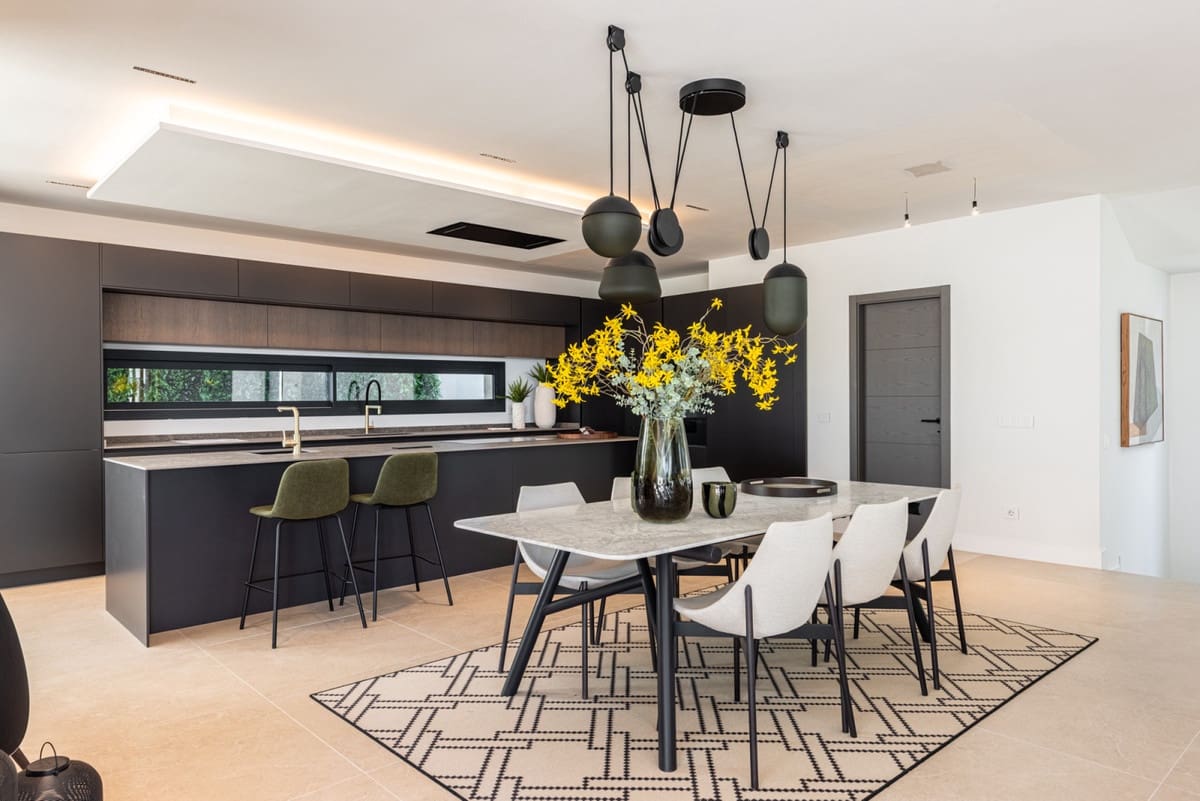 3 bedroom Villa for sale in La Cala de Mijas with garage - € 1,889,000 (Ref: 7944329)