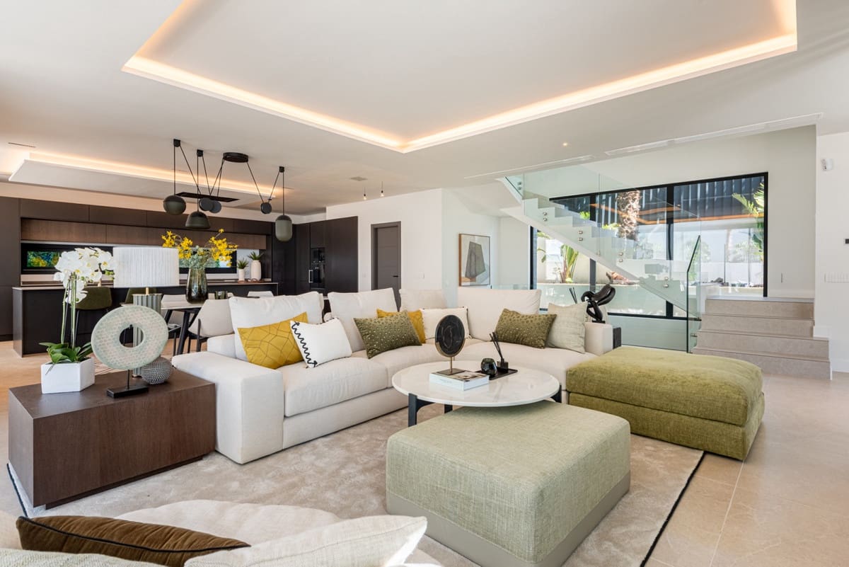 3 bedroom Villa for sale in La Cala de Mijas with garage - € 1,889,000 (Ref: 7944329)