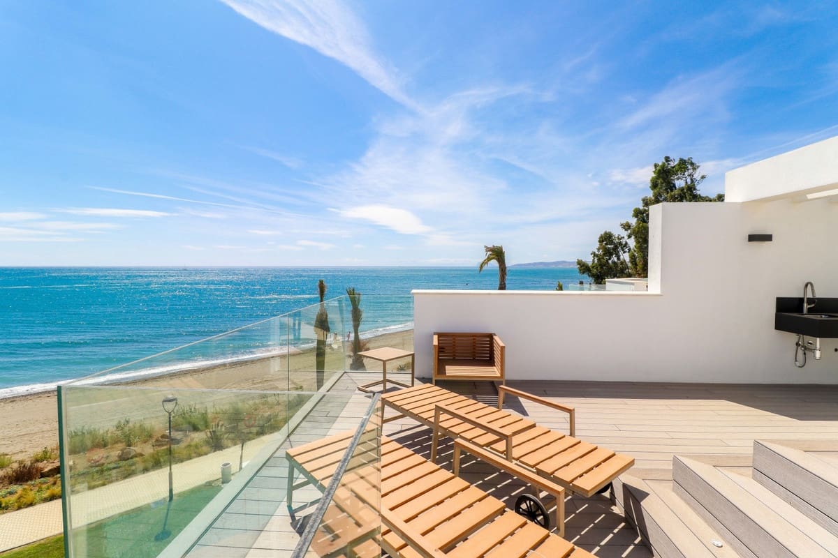 3 bedroom Townhouse for sale in Estepona - € 2,500,000 (Ref: 7959825)