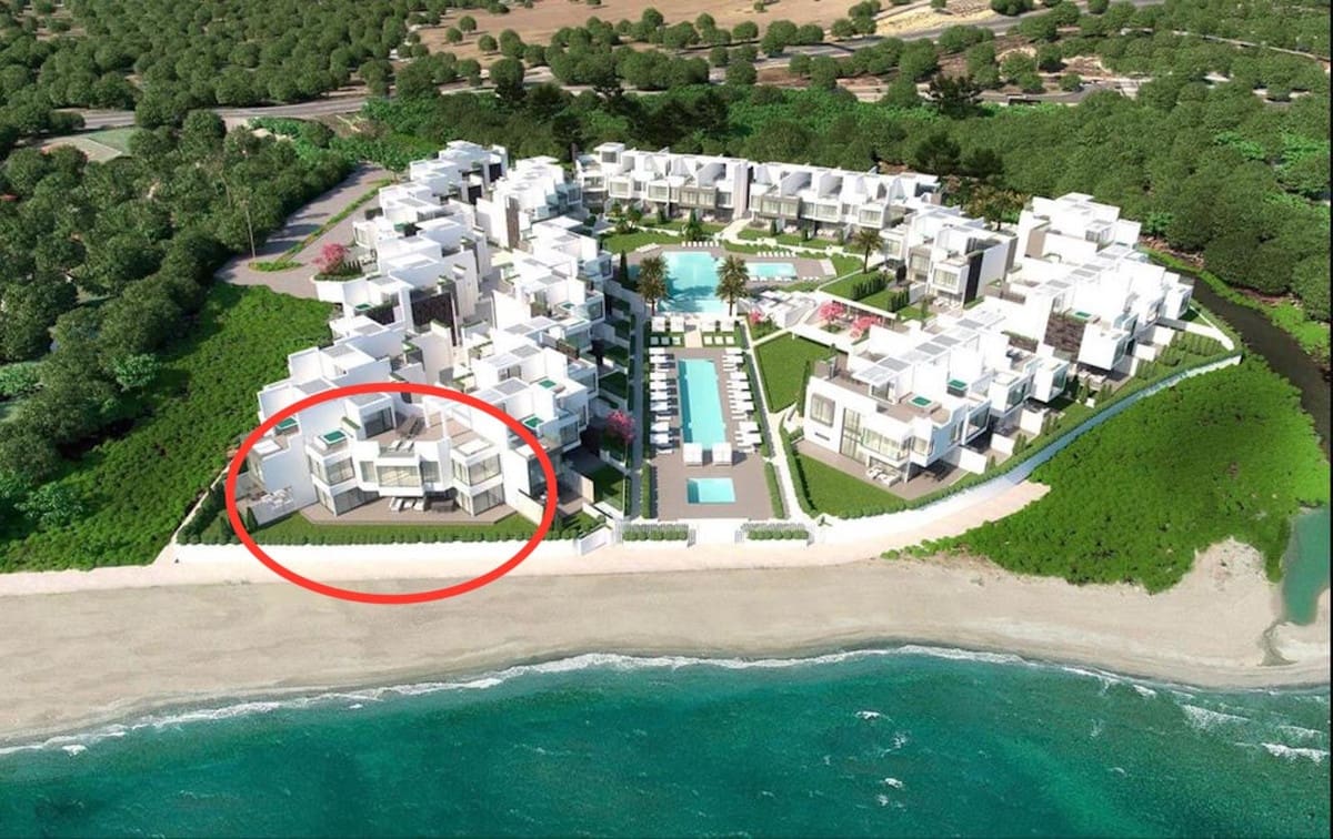 3 soveværelse Byhus til salg i Estepona med garage - € 3.450.000 (Ref: 7959828)