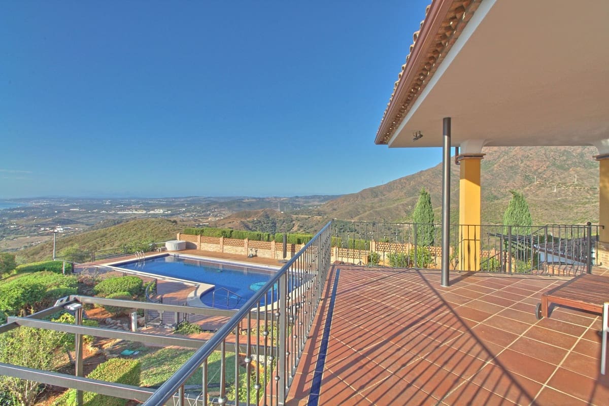 5 soveværelse Villa til salg i Casares med garage - € 3.400.000 (Ref: 7960047)