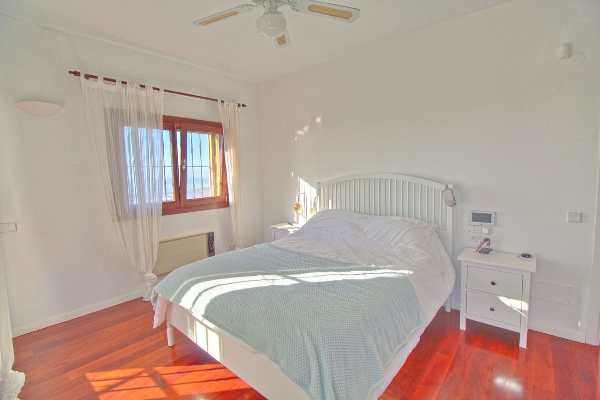 5 soveværelse Villa til salg i Casares med garage - € 3.400.000 (Ref: 7960047)