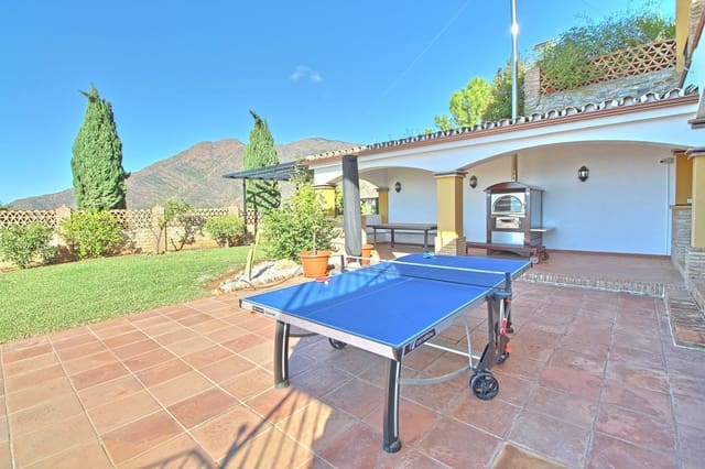 5 sovrum Villa till salu i Casares med garage - 3 400 000 € (Ref: 7960047)
