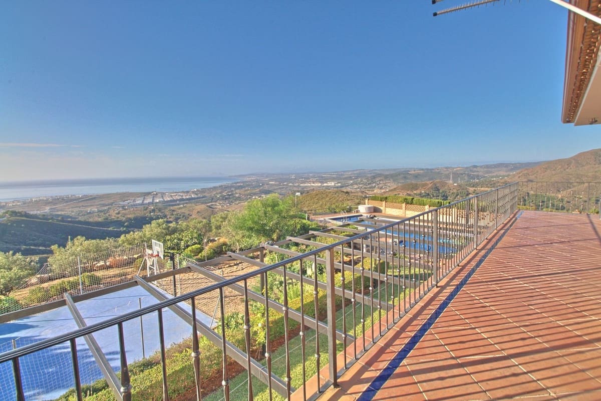 5 soveværelse Villa til salg i Casares med garage - € 3.400.000 (Ref: 7960047)