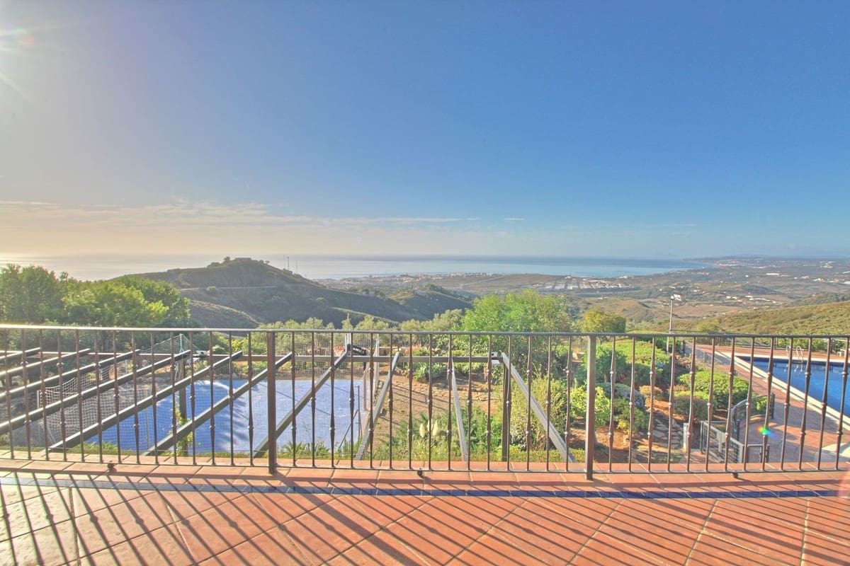 5 soveværelse Villa til salg i Casares med garage - € 3.400.000 (Ref: 7960047)