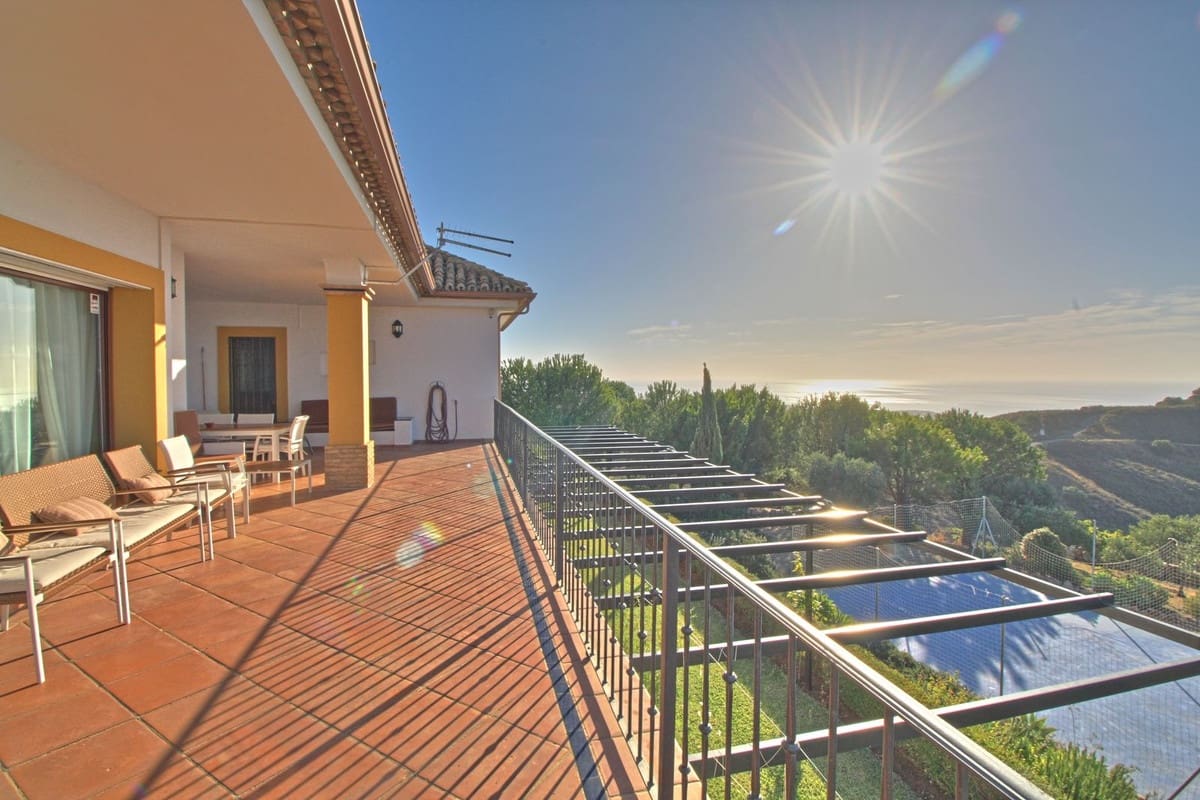 5 soveværelse Villa til salg i Casares med garage - € 3.400.000 (Ref: 7960047)