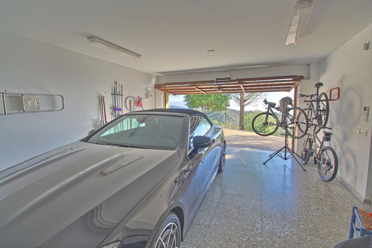 5 soveværelse Villa til salg i Casares med garage - € 3.400.000 (Ref: 7960047)