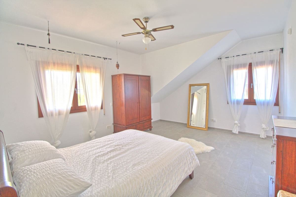 5 soveværelse Villa til salg i Casares med garage - € 3.400.000 (Ref: 7960047)