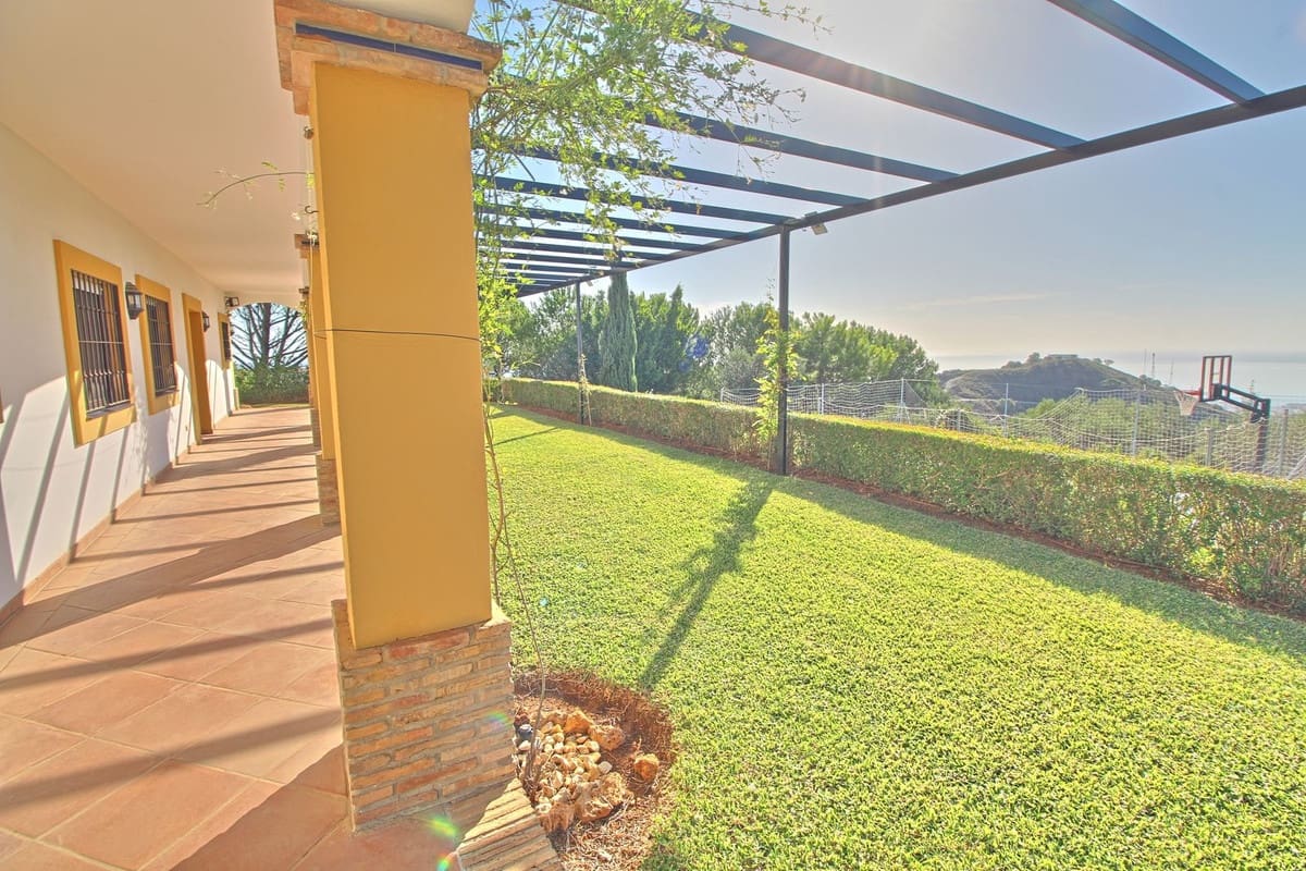 5 soveværelse Villa til salg i Casares med garage - € 3.400.000 (Ref: 7960047)