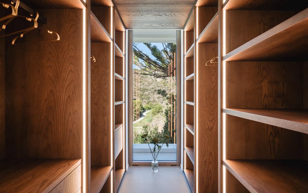 6 bedroom Villa for sale in Benahavis - € 7,495,000 (Ref: 7967699)