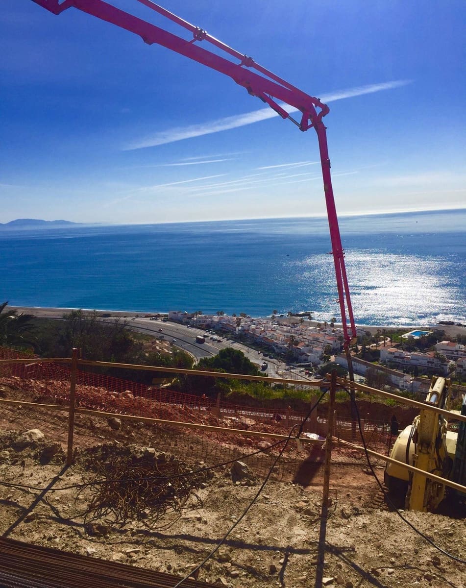 5 bedroom Villa for sale in Manilva - € 2,850,000 (Ref: 8046454)