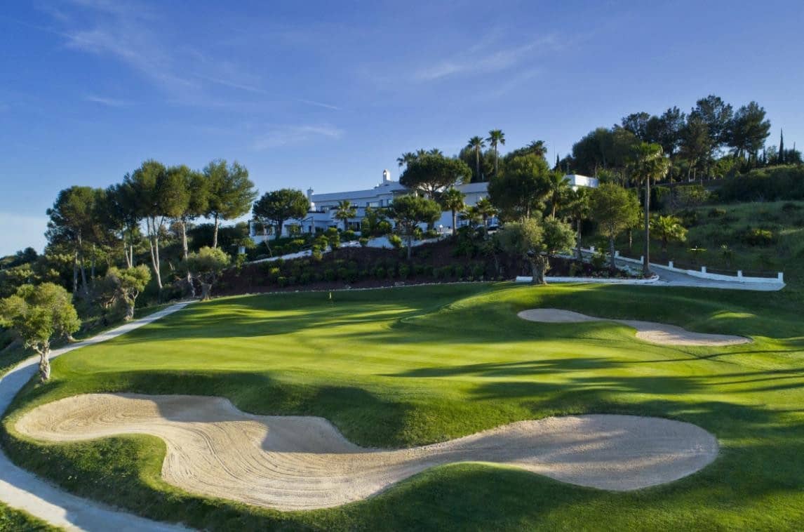 2 Zimmer Apartment zu verkaufen in Estepona mit Pool Garage - 375.000 € (Ref: 8046468)