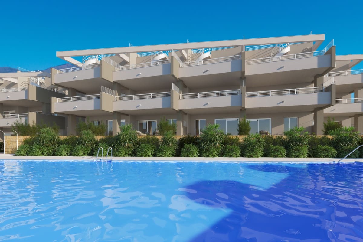 2 Zimmer Apartment zu verkaufen in Estepona mit Pool Garage - 375.000 € (Ref: 8046468)