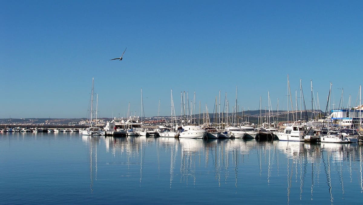 2 Zimmer Apartment zu verkaufen in Estepona mit Pool Garage - 375.000 € (Ref: 8046468)