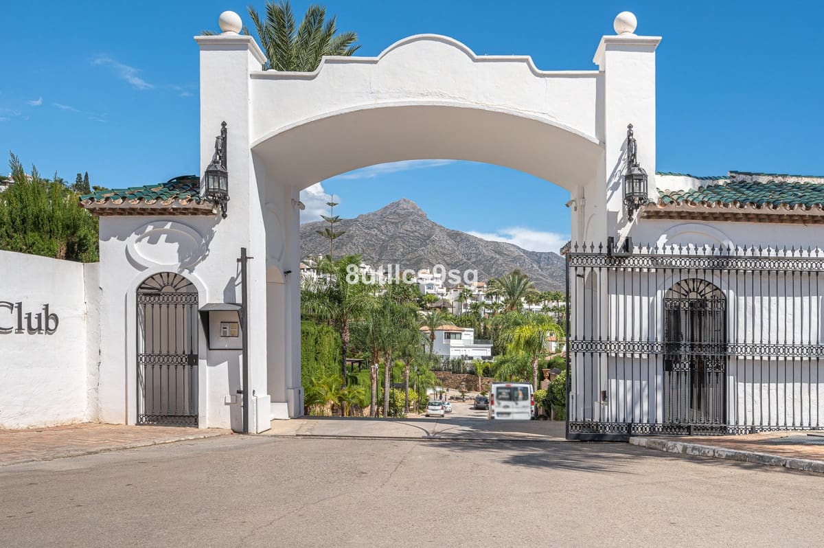 5 soveværelse Villa til salg i Nueva Andalucia - € 2.490.000 (Ref: 8115846)