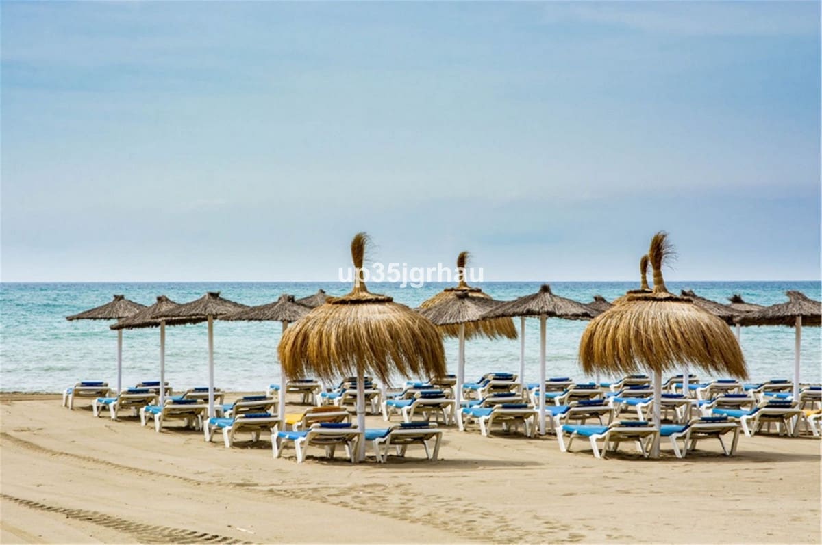 7 soverom Kommersiell til salgs i Estepona - € 2 650 000 (Ref: 8221418)