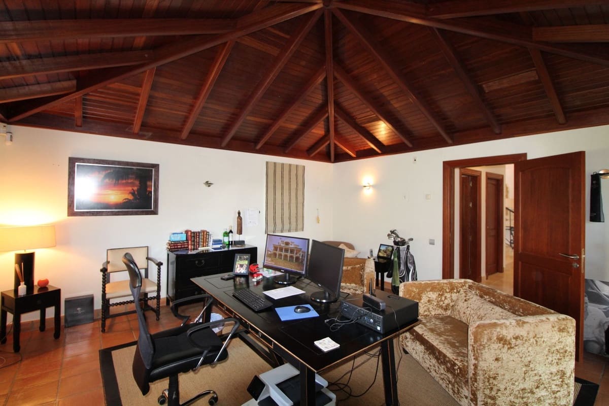 6 soveværelse Villa til salg i Sotogrande med garage - € 2.995.000 (Ref: 8221456)