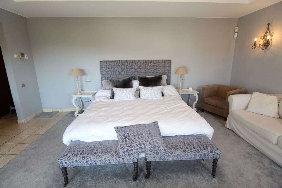 6 soveværelse Villa til salg i Sotogrande med garage - € 2.995.000 (Ref: 8221456)